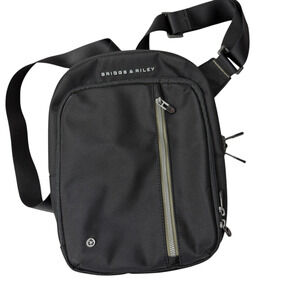 Briggs & Riley HTA Crossbody Bag Black RFID Travel Zip Pockets Lightweight